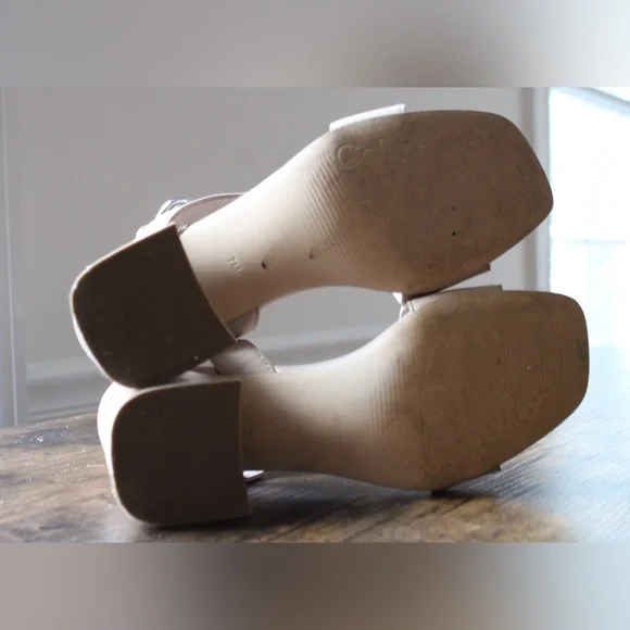 Calvin Klein Women's Chunky Strappy Open Toe Heels - Picture 8 of 9